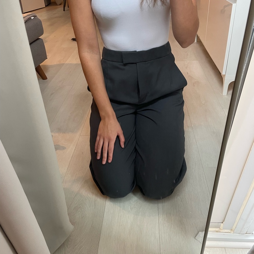 Babaton High-Waist Wide Leg dark grey Trousers